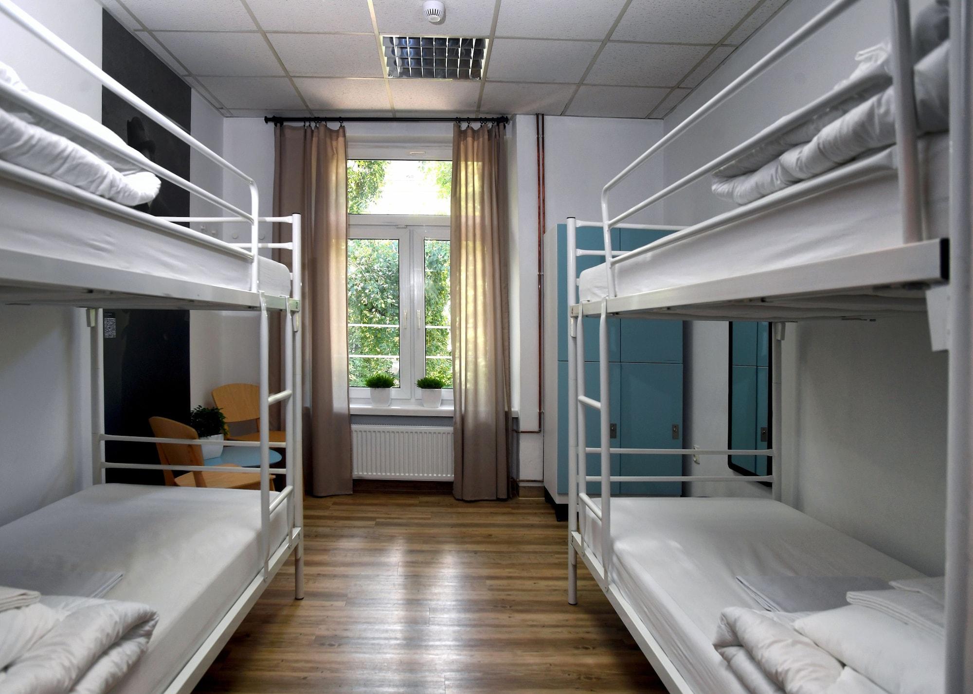 Warsaw Hostel Centrum Private Rooms & Dorms Exterior photo