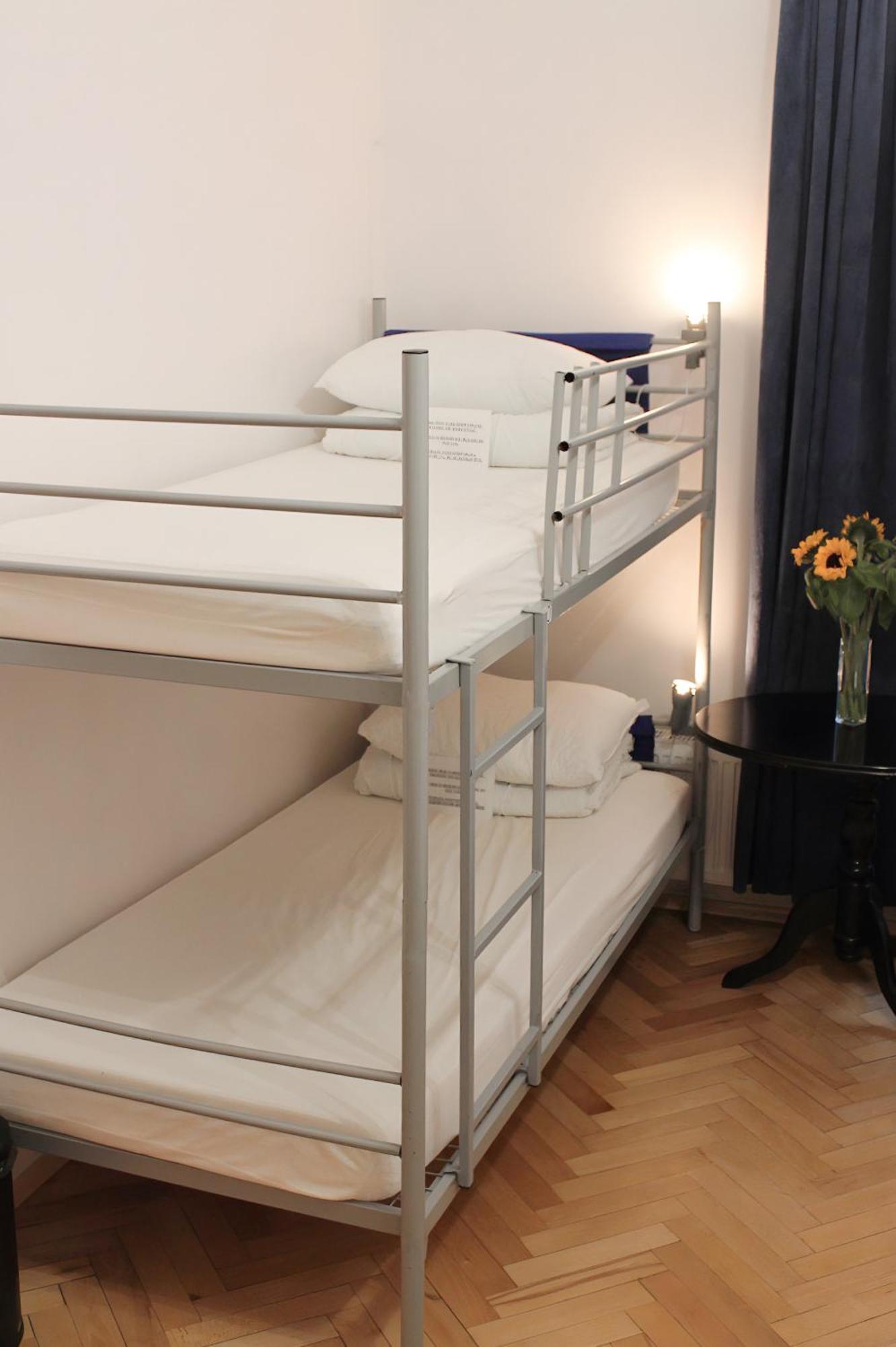 Warsaw Hostel Centrum Private Rooms & Dorms Exterior photo