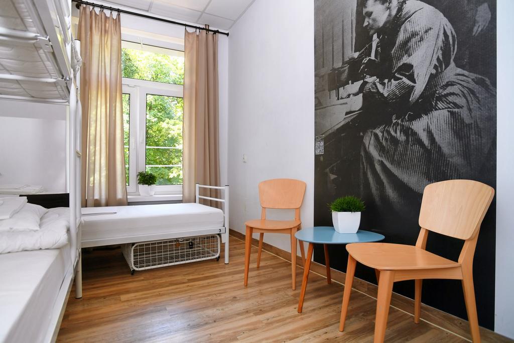 Warsaw Hostel Centrum Private Rooms & Dorms Exterior photo